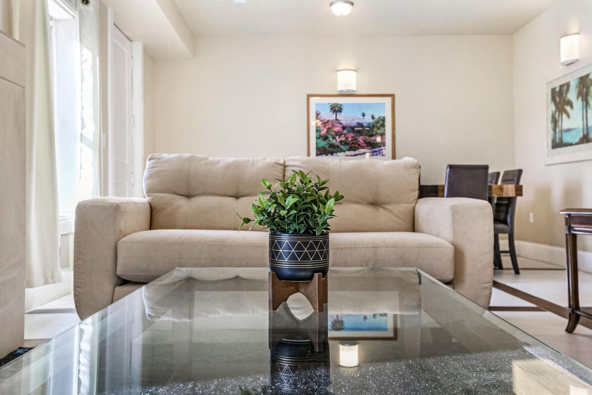 Apartment Spacious And Fully Furnished Near St. Charles New Orleans