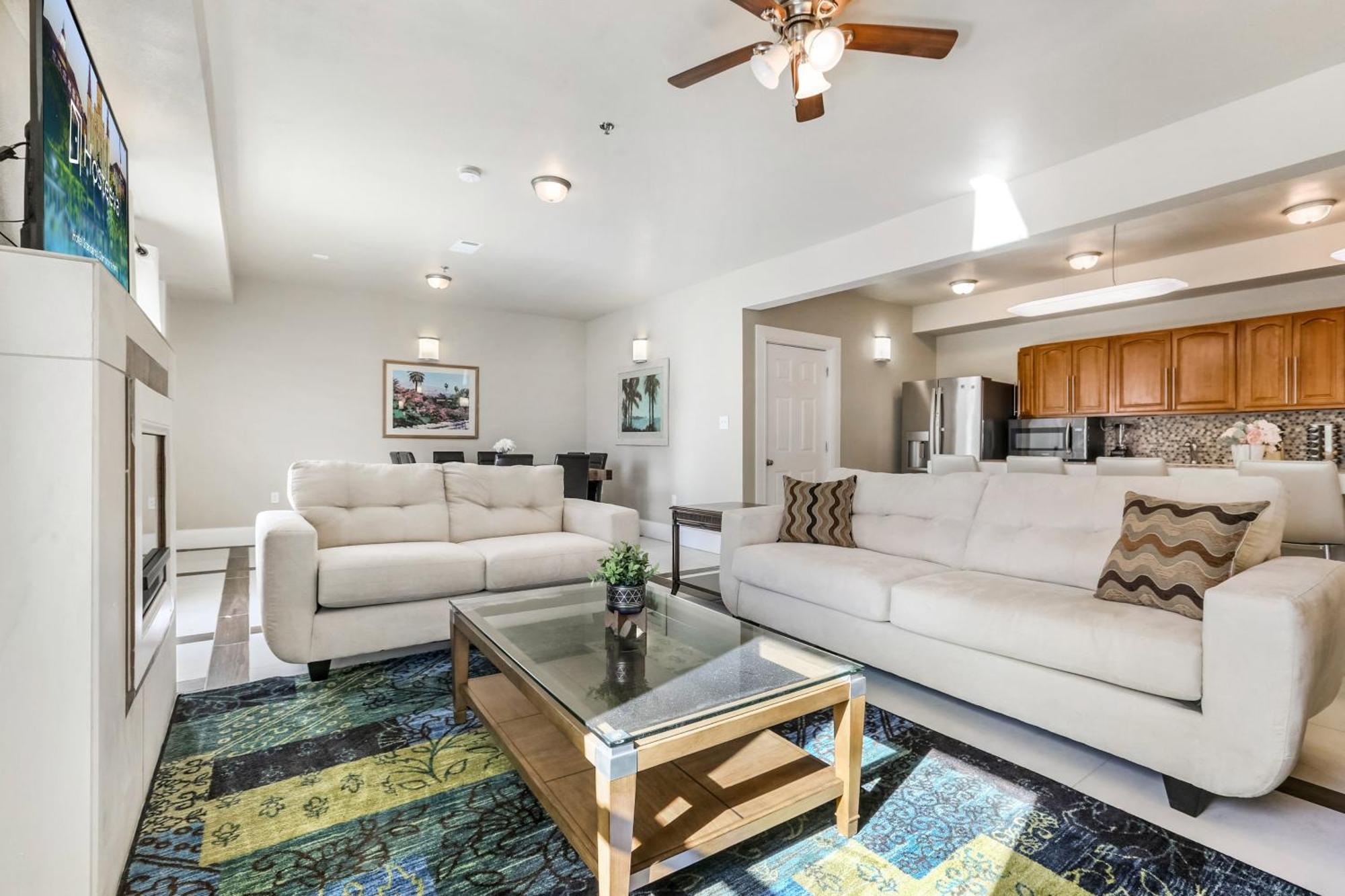 Spacious And Fully Furnished Near St. Charles Apartment